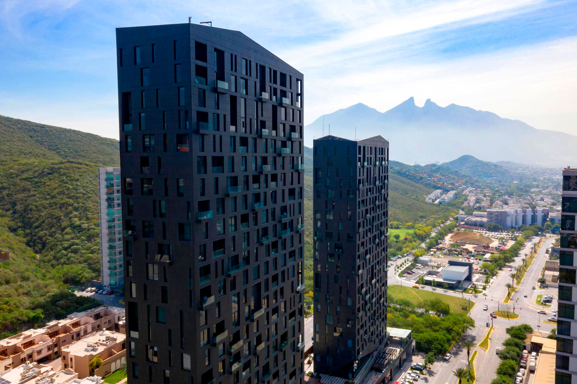 MAGMA TOWERS Anahuac Organización Constructora