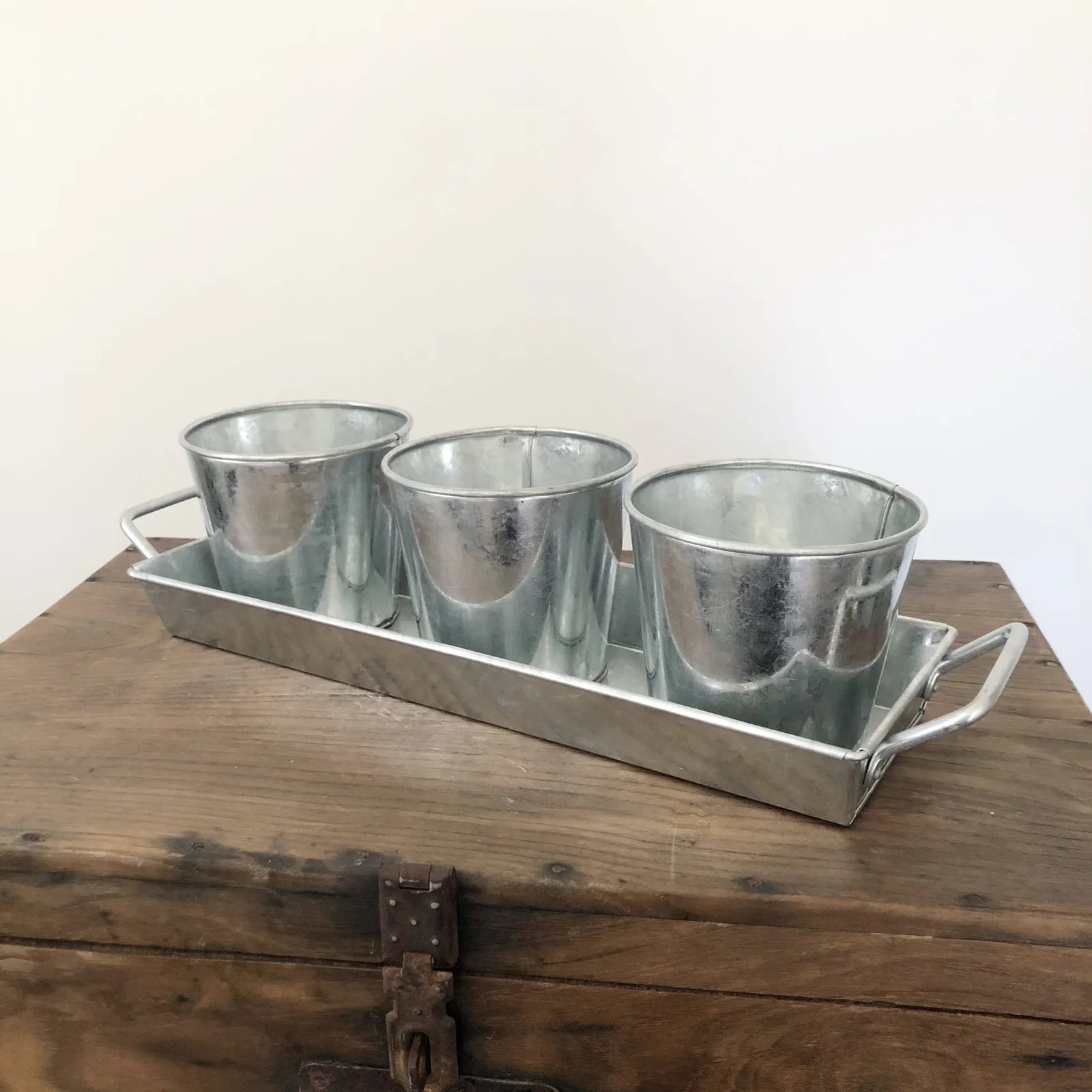 Set de 3 pots en inox avec plateau Anais Blanc