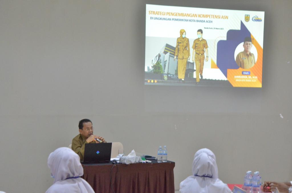 Sekda Kota Banda Aceh Beri Materi di Latsar CPNS Analisa Aceh