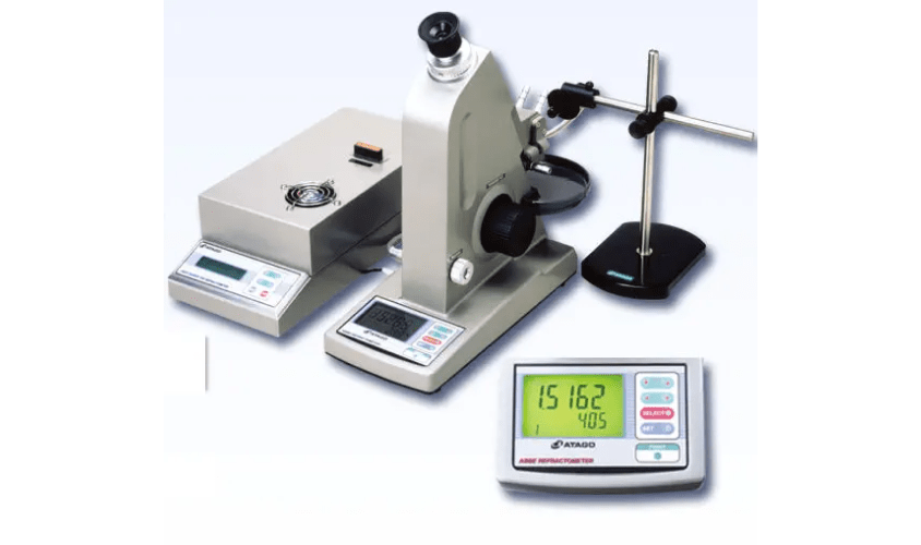 MultiWavelength Abbe Refractometers Analysis