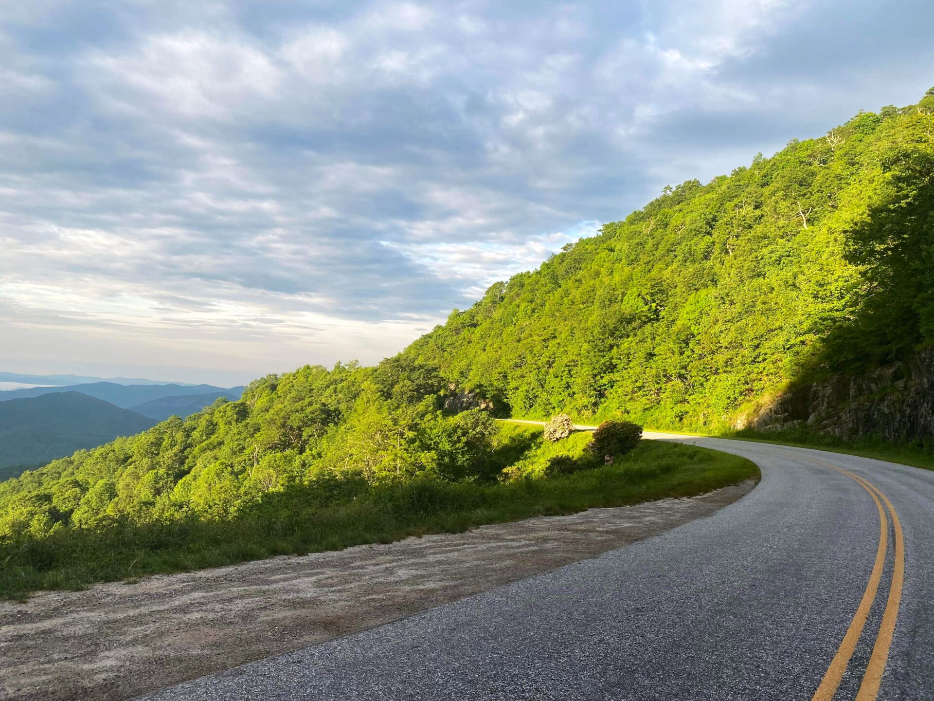Best Blue Ridge Parkway Overlooks An Apple a Plane