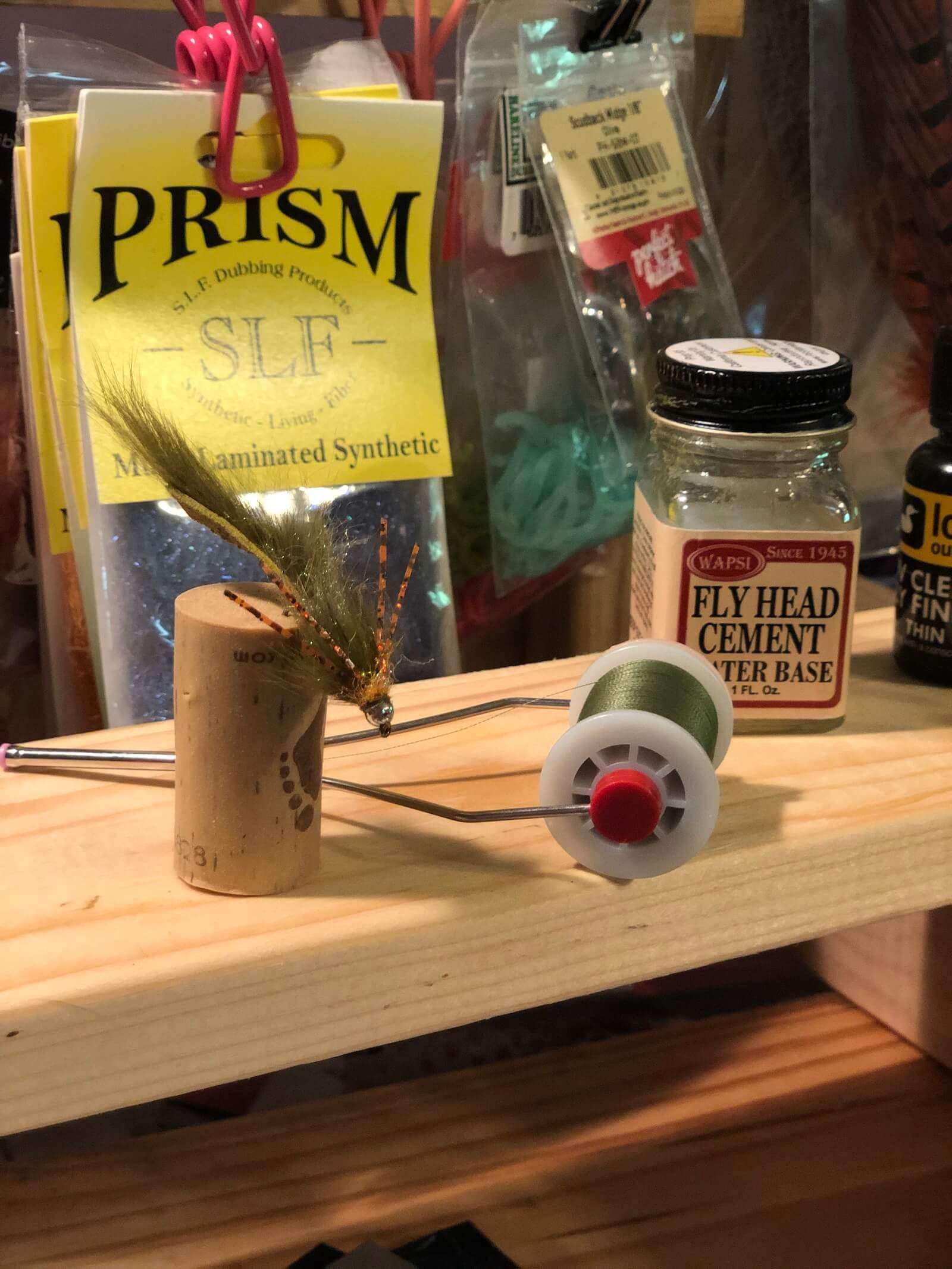 Best Fly Tying Kits Top 6 Reviewed (Buyers Guide, 2022) « Anchor Fly
