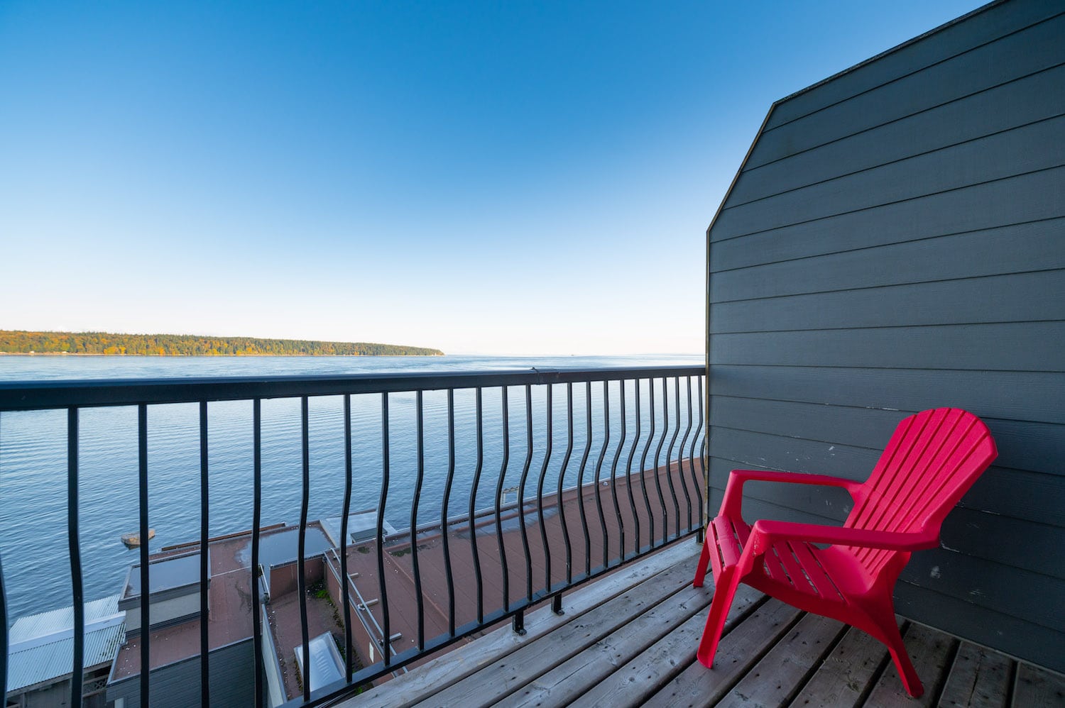 Anchor Inn & Suites Oceanfront hotel in Campbell River