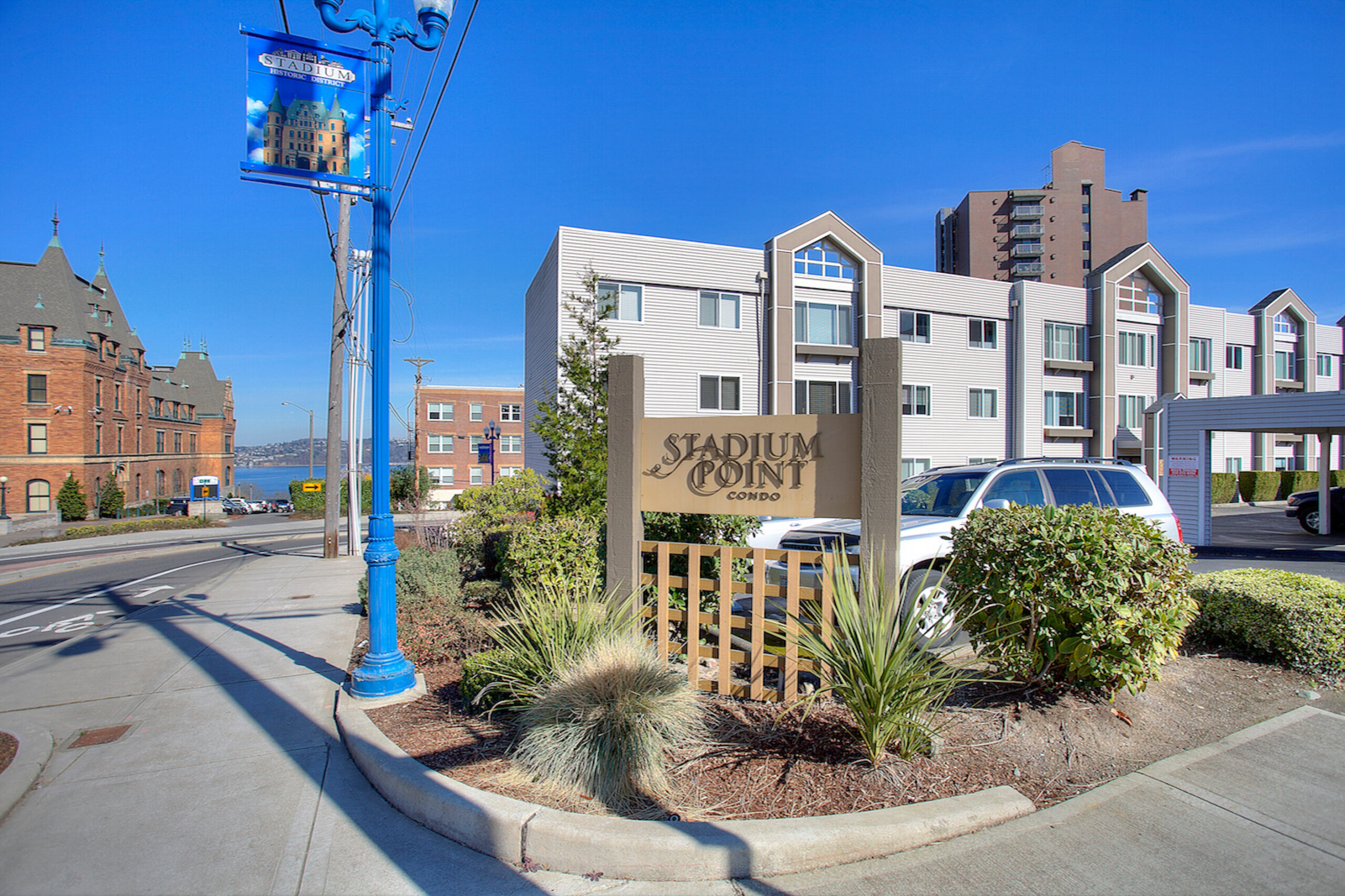 25 N Broadway 108 Anders Ibsen