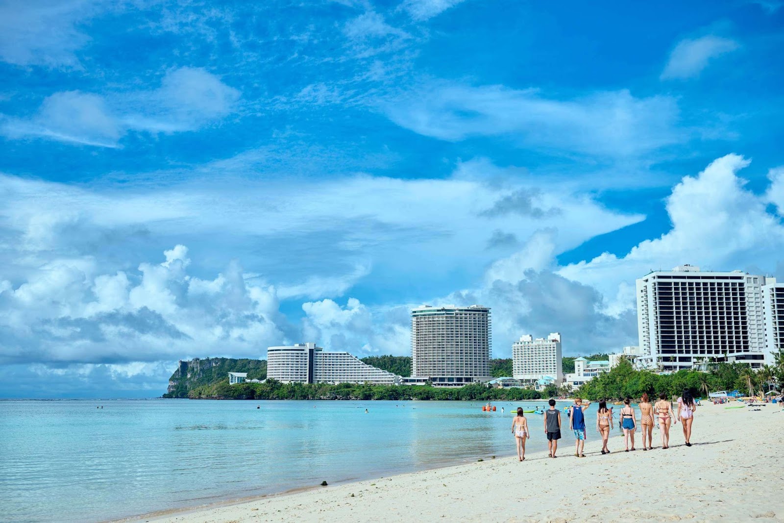 タモンビーチ｜グアムで一番有名なビーチ！魅力や近隣スポットも