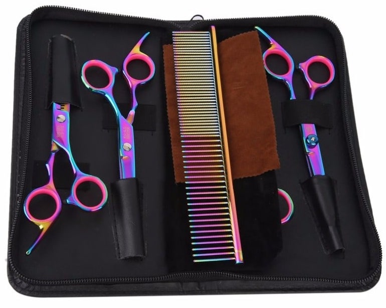 How to cut dog hair at home in 14 simple steps (with scissors)