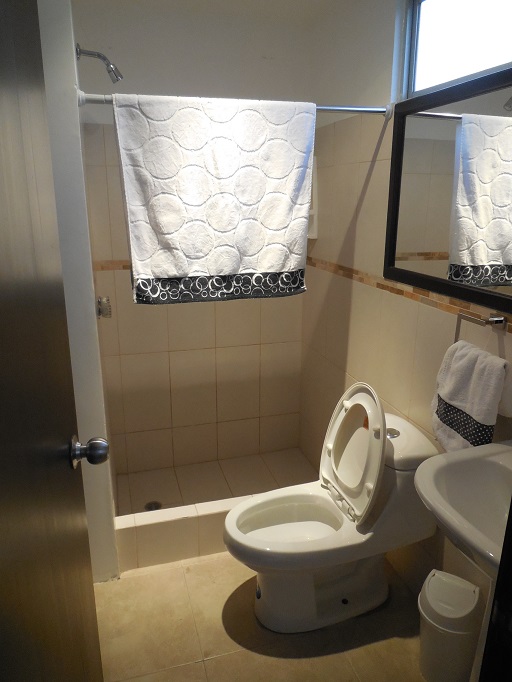 Baño 2 Furnished Apartment for rent GuayaquilEcuador