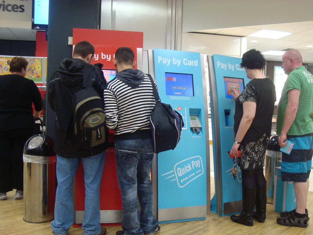 Vamos comprar na Argos André & Stéfane in Dublin