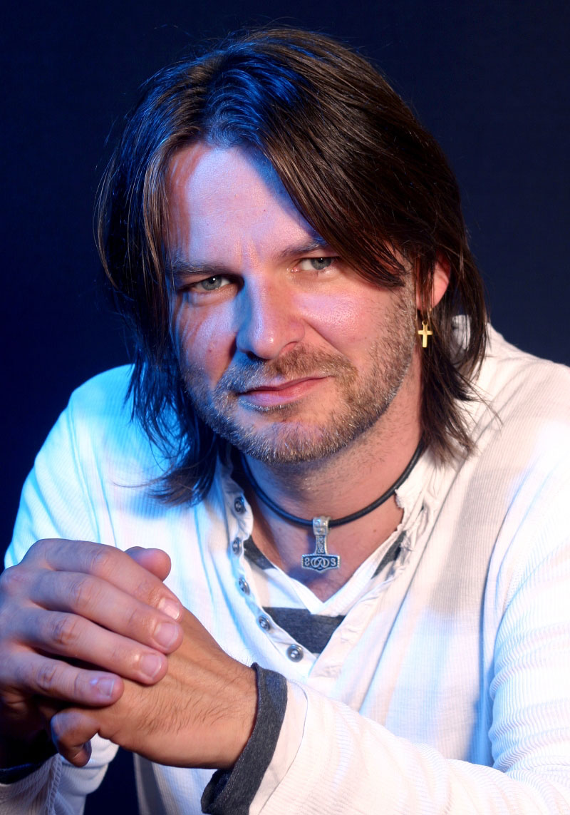 INTERVIU EXCLUSIV (3.03.2015) RAY WILSON Genesis Classic este un