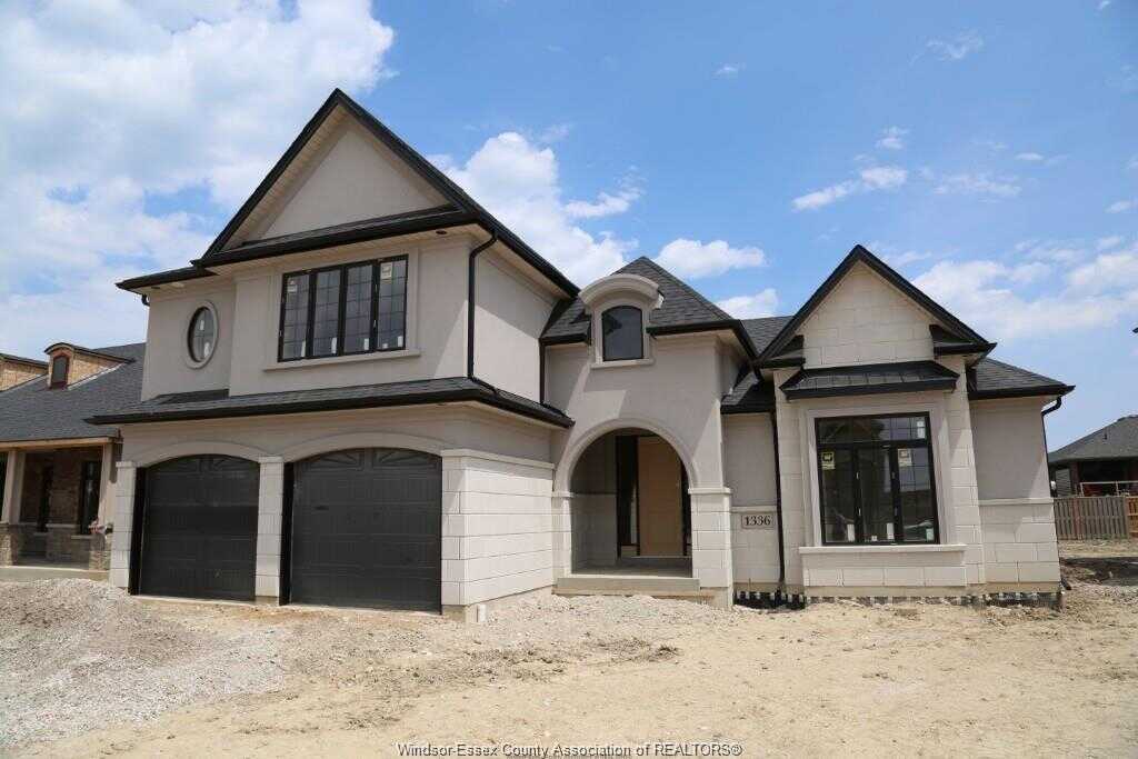 1523 BARKLEY AVE Andrew J Smith Realty