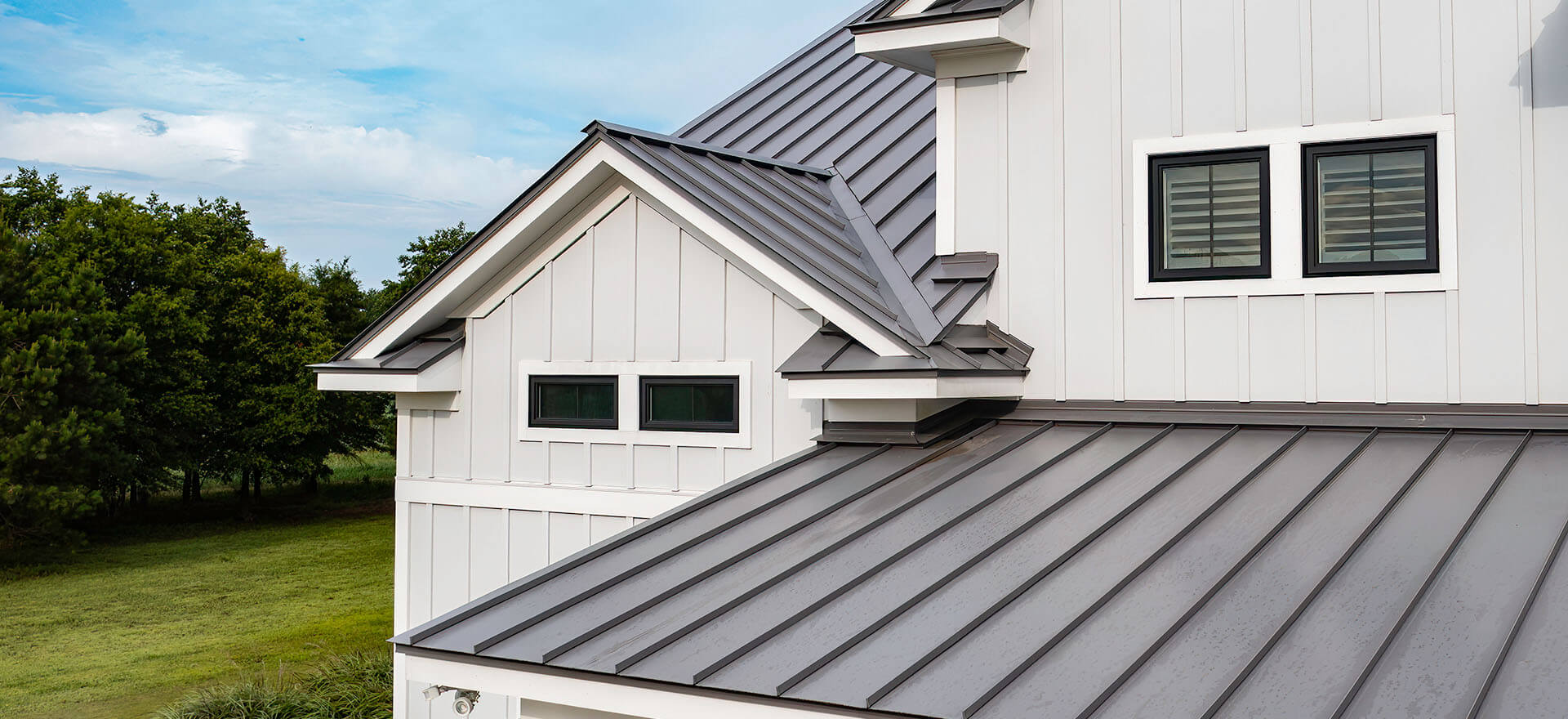 SentriClad Metal Slate Gray & Andrews Roofing’s Rapid Rain 56X Gutter