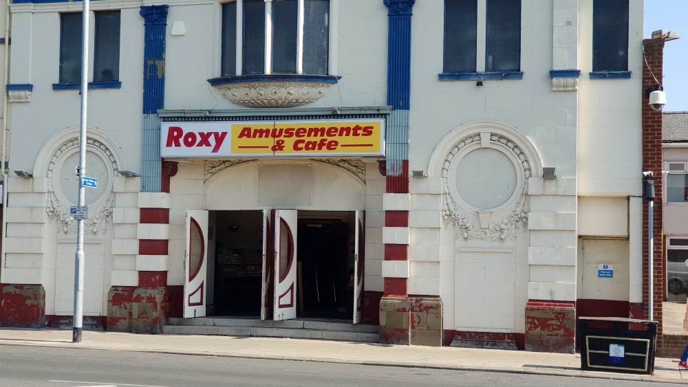 Roxy Amusements Outside