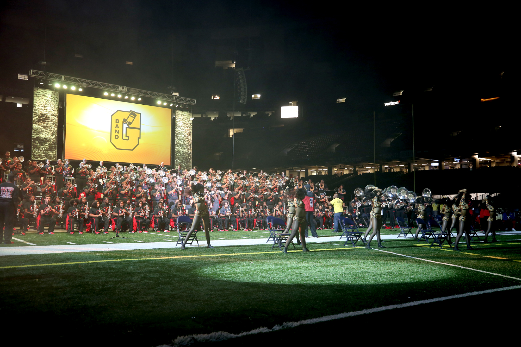 In the Battle of the Bands, Bayou Classic ended with close calls on the