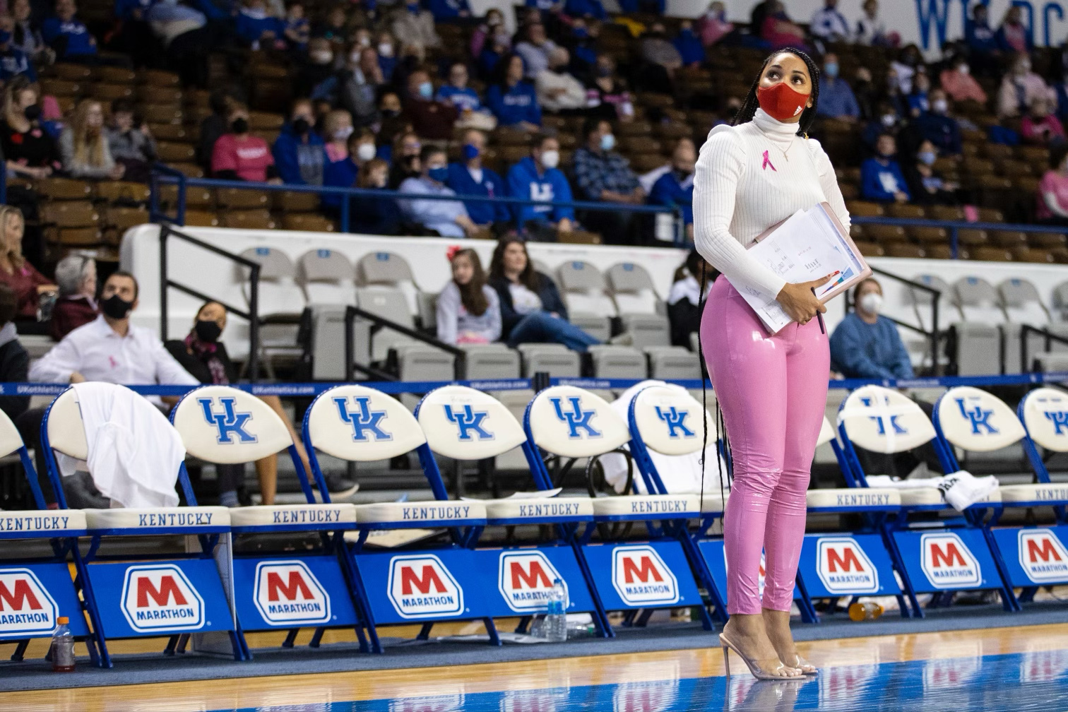 Black female coaches display flair for fashion on the sidelines — Andscape