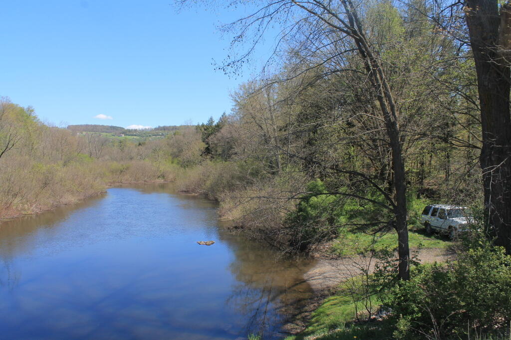 Photo Heading Out on the Sangerfield River Andy