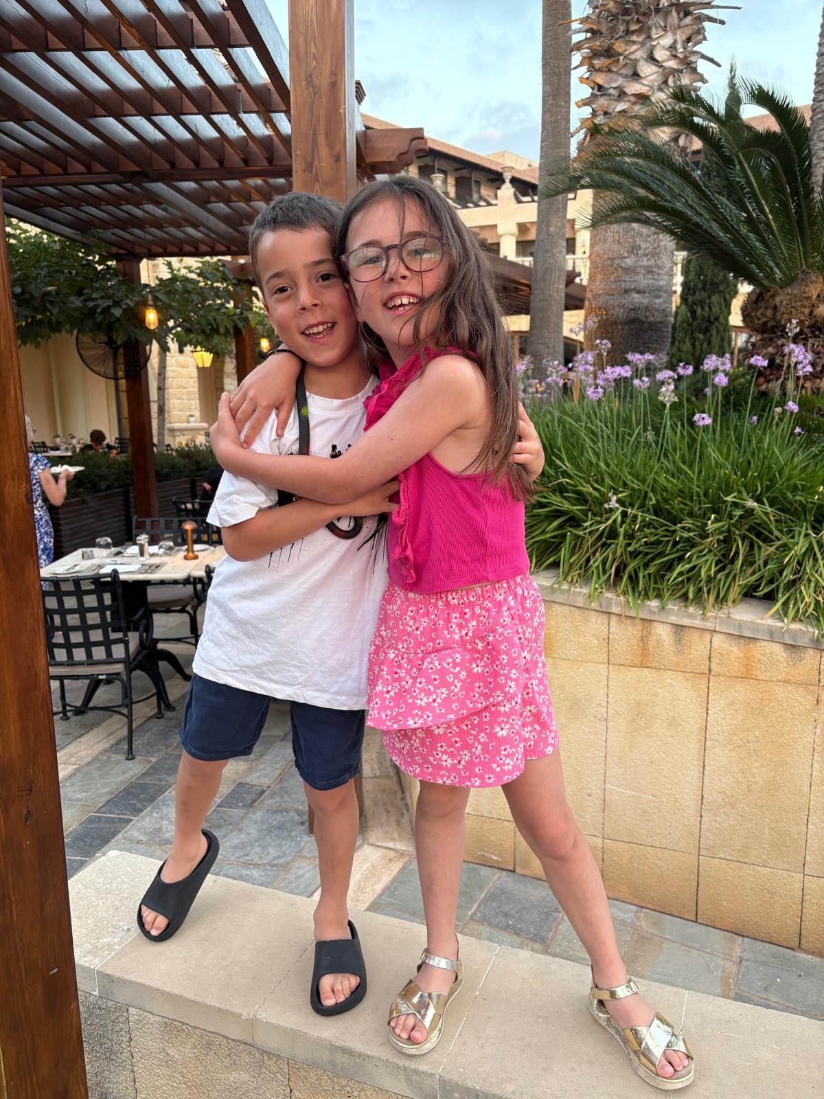 hug