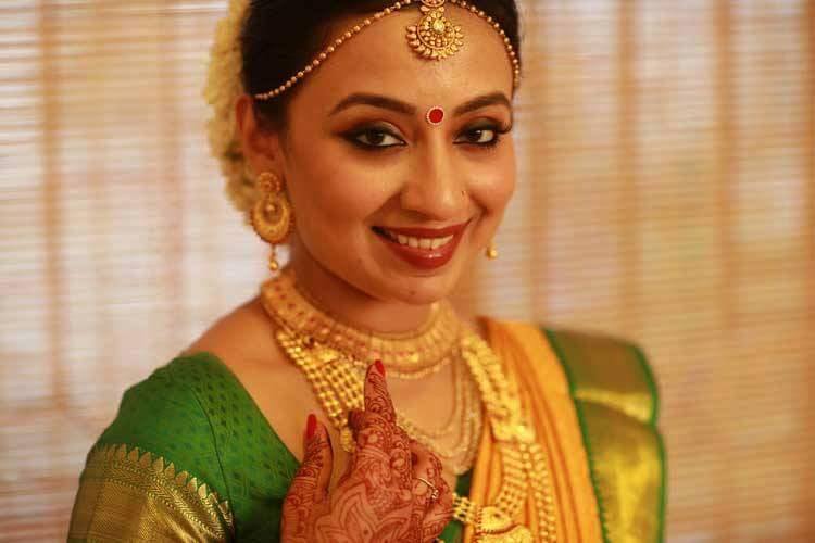 Top 10 Bridal Makeup Artist in KeralaBridal Makeup Studio