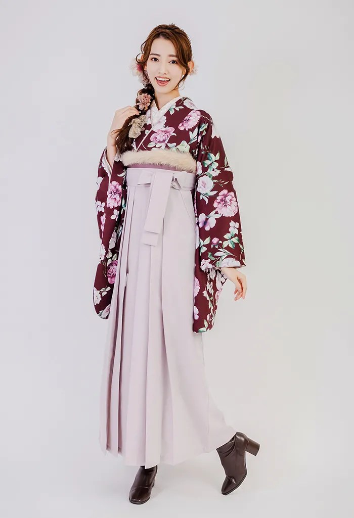 卒業式袴レンタル「アンジュ」のお申し込みが1万件突破！ 卒業式袴レンタルのアンジュ│全国宅配・大阪梅田・京都・神戸三宮・名古屋・福岡博多