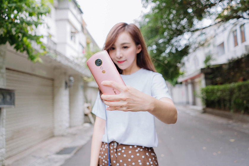 【3C】美圖手機T9自然美肌不死白,美照隨心所欲～智能美顏、全身美型強大功能！