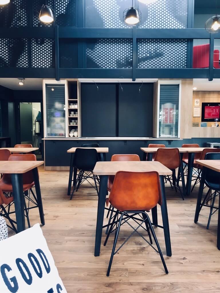 Restaurant La Terrasse Hôtel Ibis Abbeville Angèle Ethuin