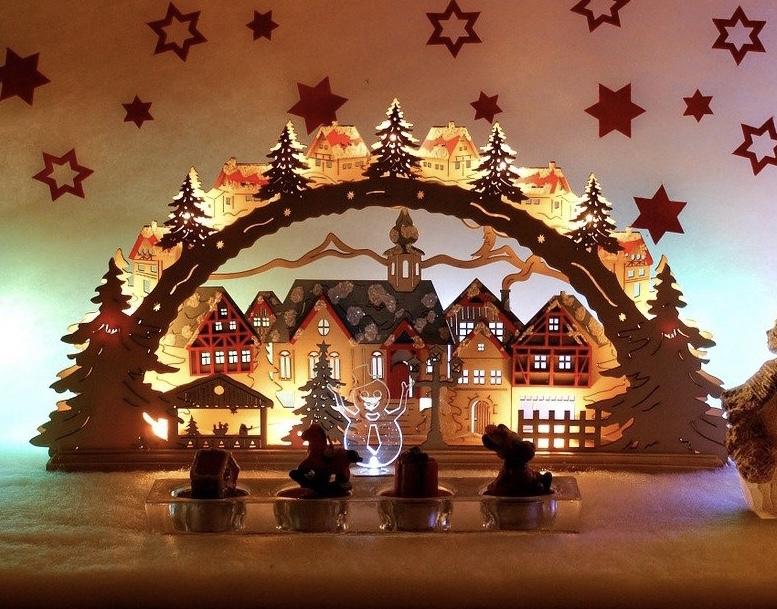 Schwibbogen Candle Arch • European Cuisine, Culture & Travel©