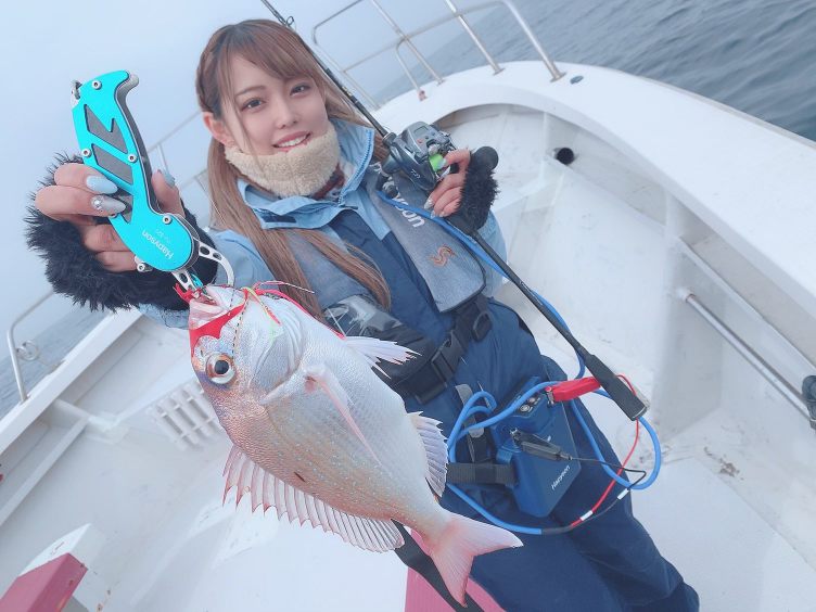 【釣りガール】人気急上昇中の「みなせちわ」とは何者か？！少し調べてみた！ ANGLER×ANGLER