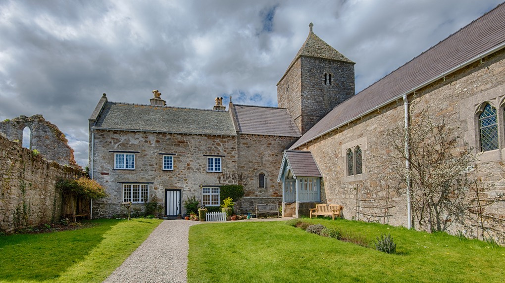Priory Church of St Seiriol ANGLESEY.DIGITAL Mike Hawkes