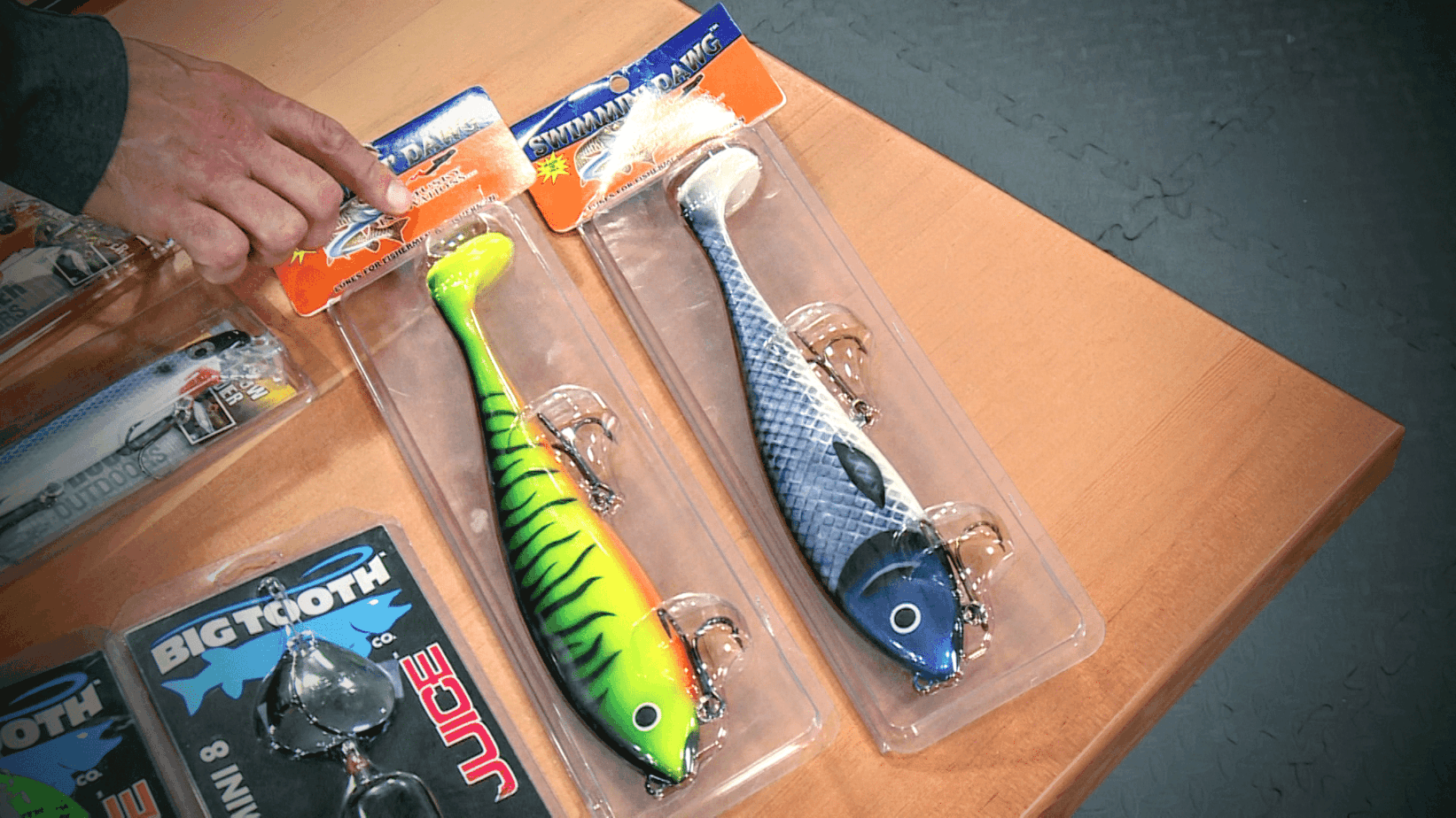 Musky Fishing Lures (Topwater, Blades, Swimbaits, Cranks, Etc.) AnglingBuzz