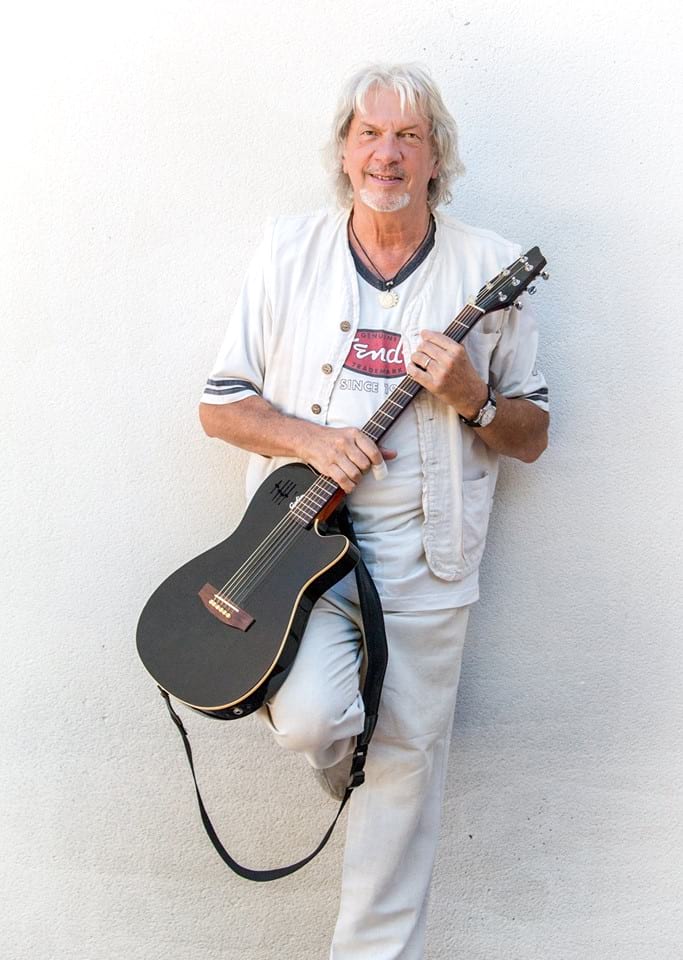 On your marks, get set......'Les Inédits d'Amélie' PO Life