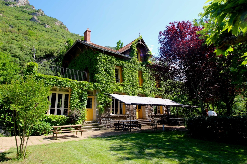 LEGGETT IMMOBILIER PO Life