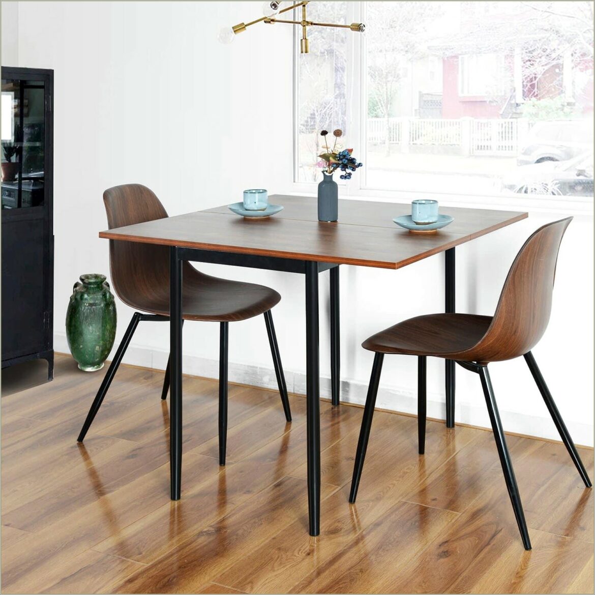 Best Dining Room Tables For Small Spaces