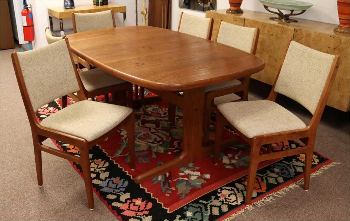 Scan Dining Room Table