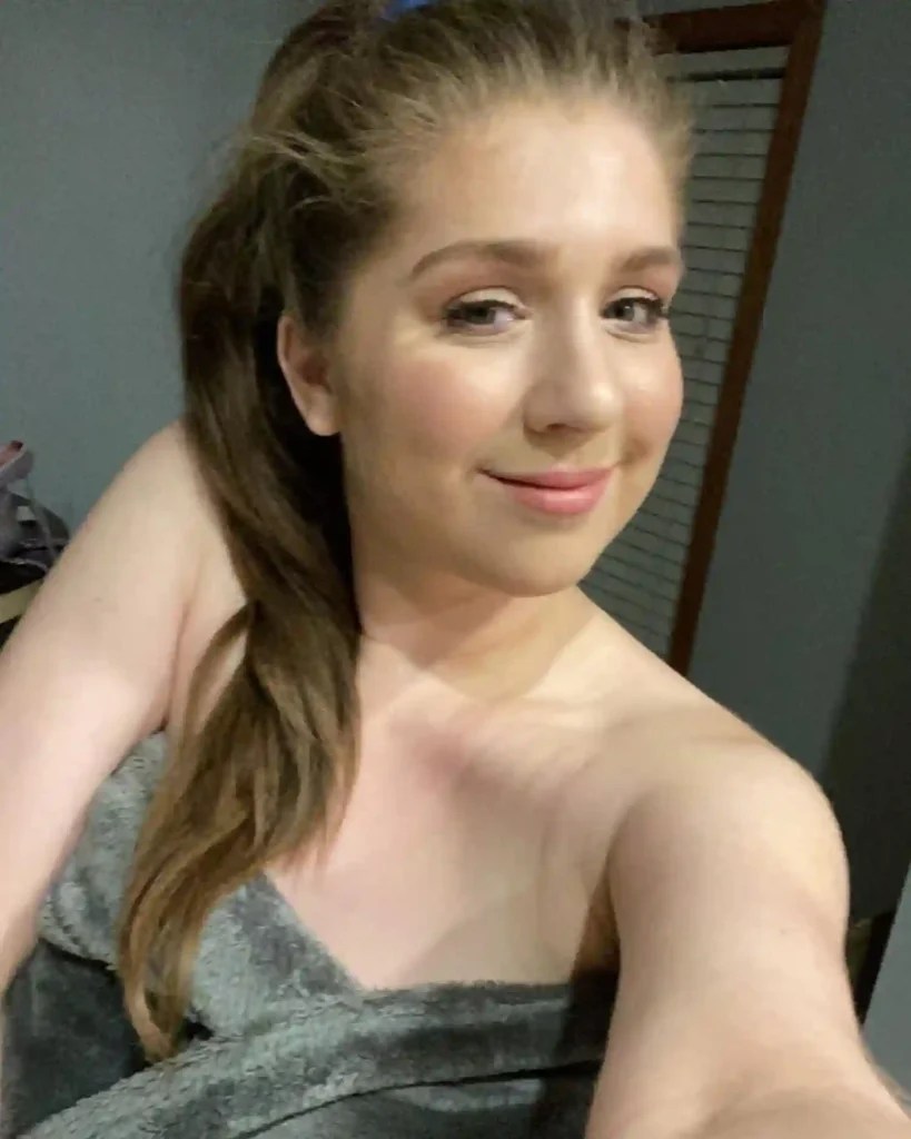 Alex Chance Wiki, Biography, Boyfriend, Bio, Husband, Married? Real Name,