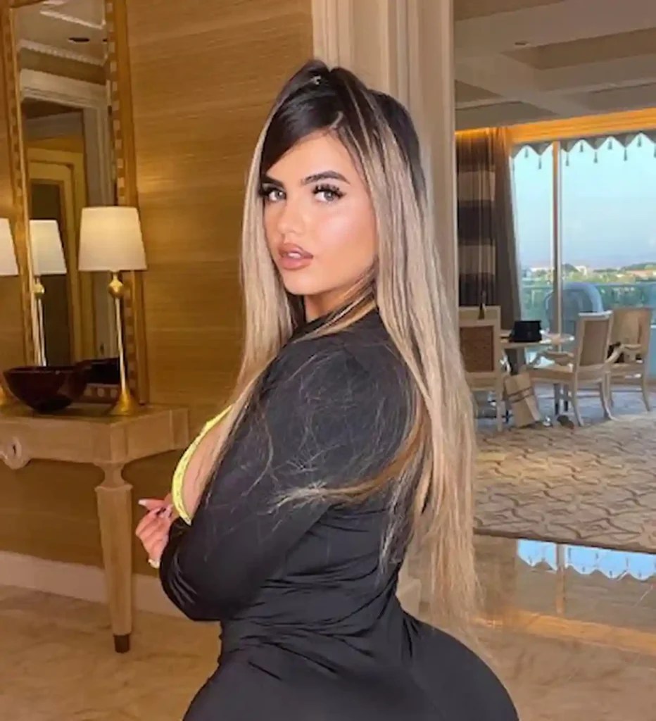 Ely La Bella Bio, Age, Wiki, Boyfriend, Net Worth, Wikipedia, Biography,