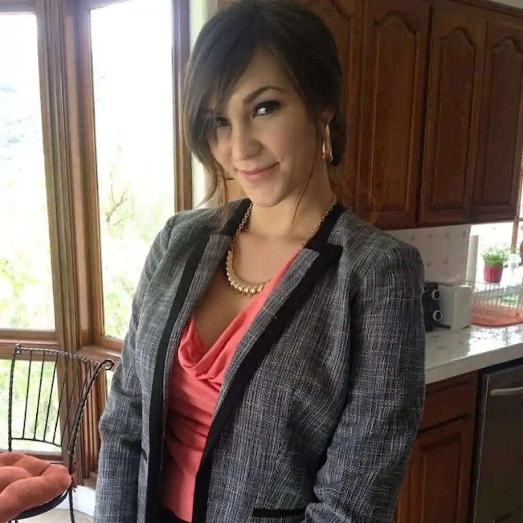 Holly Michaels Biography, Age, Bio, Wiki, Husband, Family,