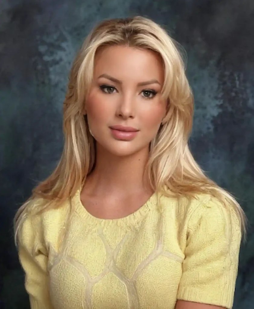 Jessica Weaver Bio, Wiki, Husband, Son, Family, Net Worth, Wikipedia, Biography,