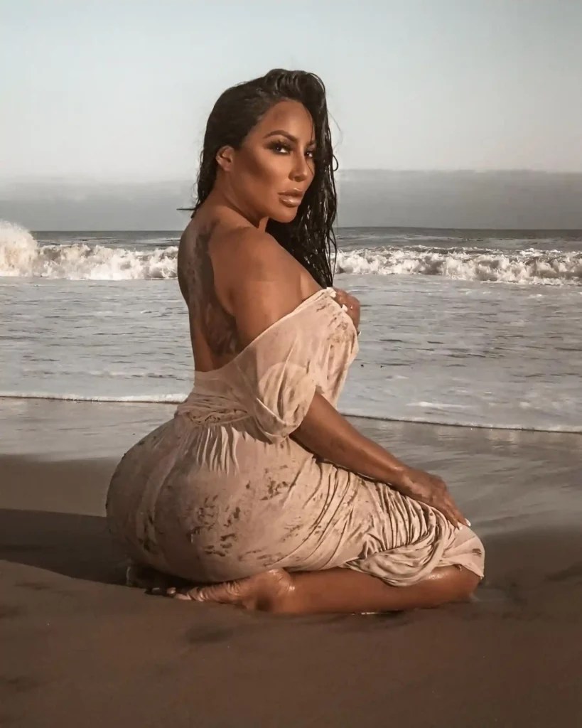 (Deanne Munoz) Kiara Mia Bio, Husband, Boyfriend, Real Name, Age, Wiki