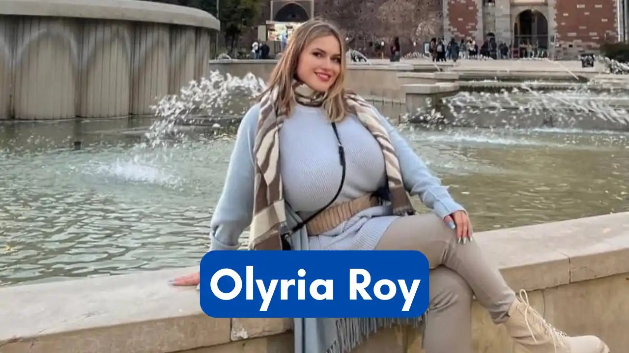 Plus Size Model Olyria Roy Wiki Biography Bio Age Weight