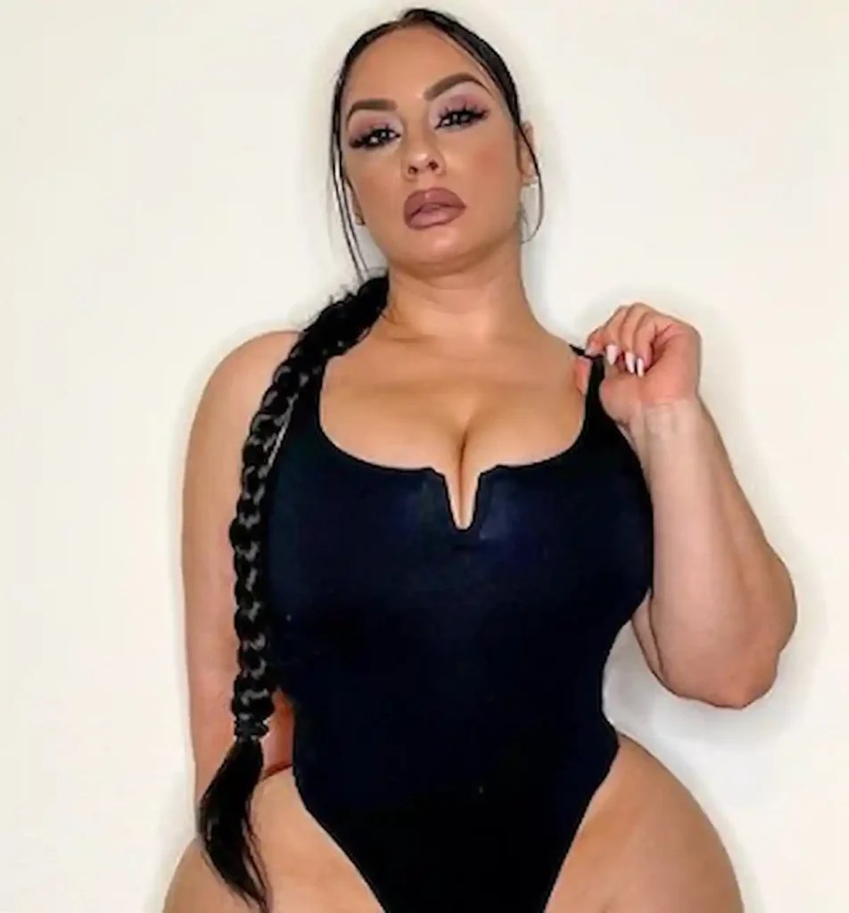 Selene Castle Bio, Age, Wiki, Biography, Wikipedia, Boyfriend, Husband, Net Worth,