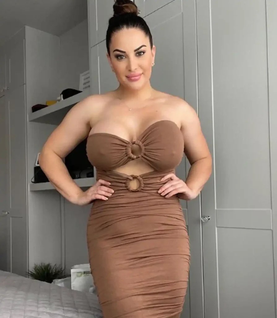 Sophie Lawson Bio, Age, Wiki, Biography, Boyfriend, Husband, Wikipedia,