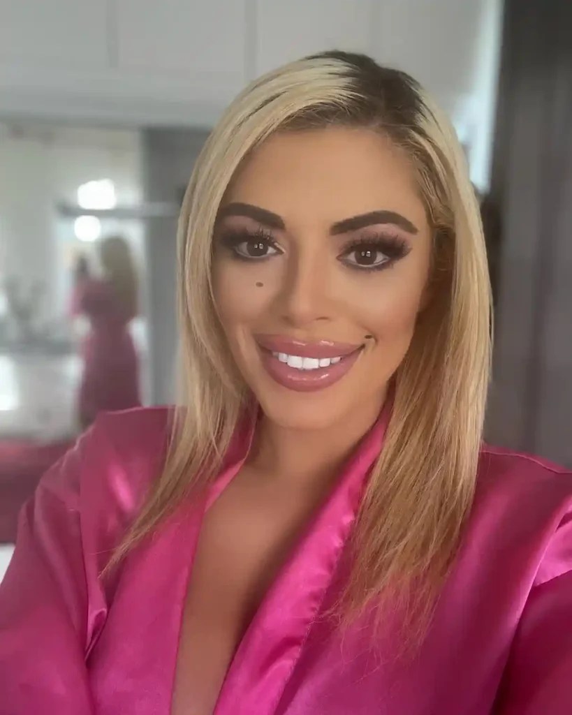 (Vivianne DeSilva) Giselle Cox Bio, Wiki, Husband, Biography, Boyfriend,