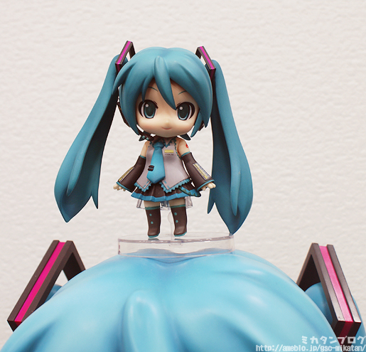 Nendoroid and Scale Figures Teaser for Summer WonFes 2012 by Mikatan
