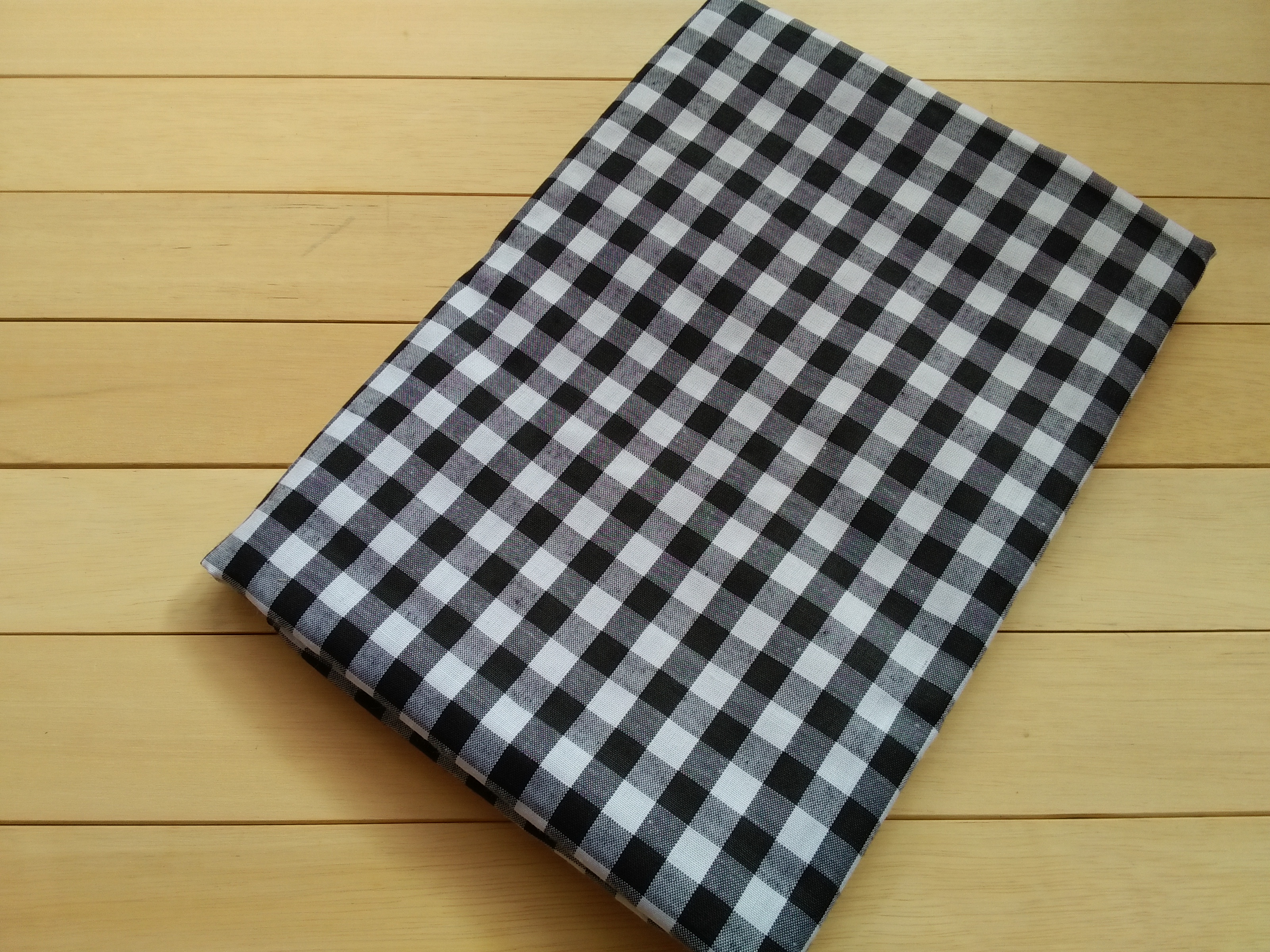 Pashmina Monochrome Motif KotakKotak Warna Hitam Putih Bahan Katun