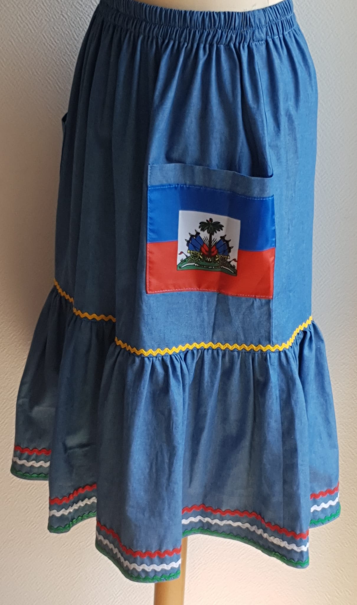 Haïti jupe carabela traditionnelle d'haïti 2 Anjerocréation