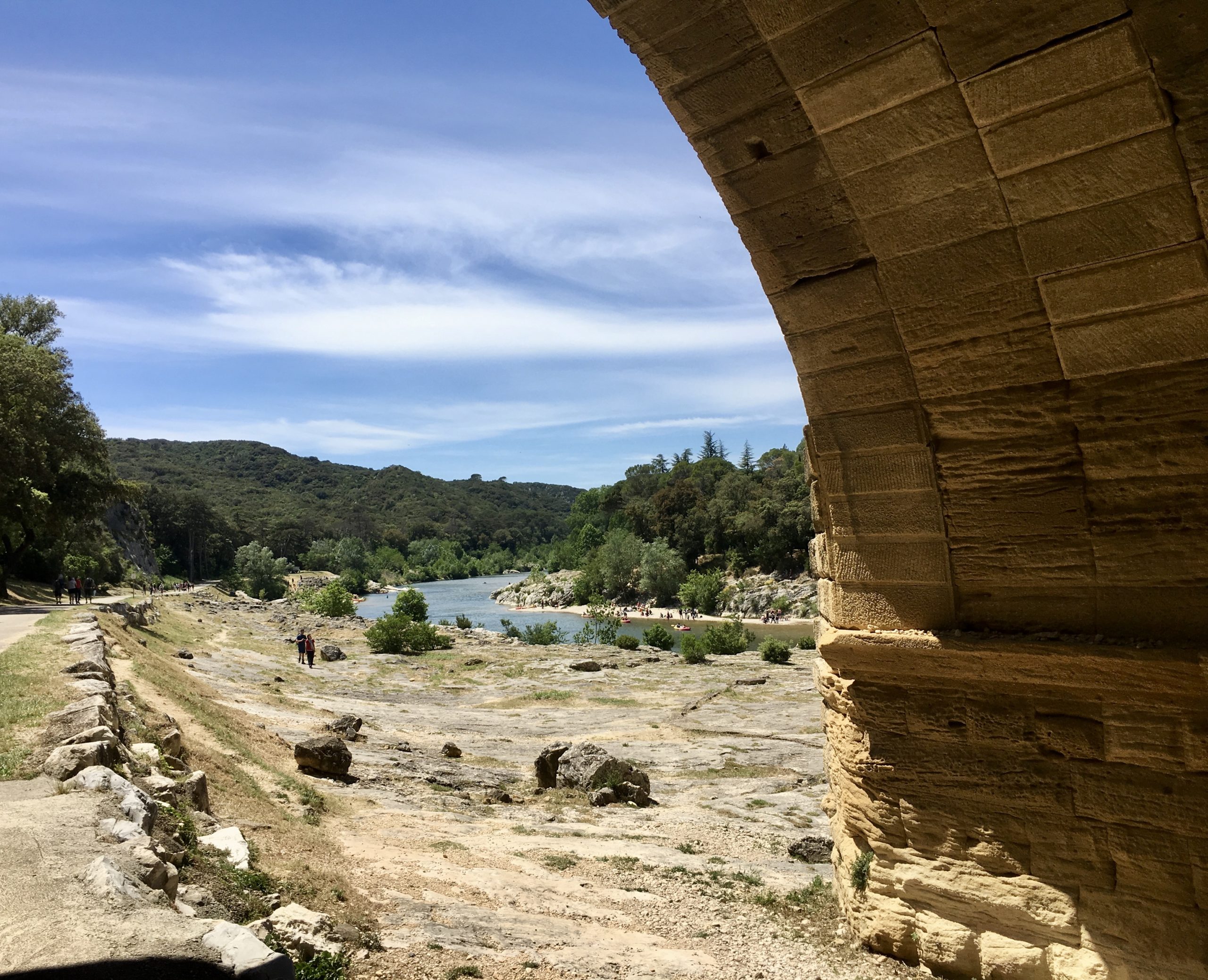 Découverte du PontduGard, Uzès Gard (30) France Anna & Aka