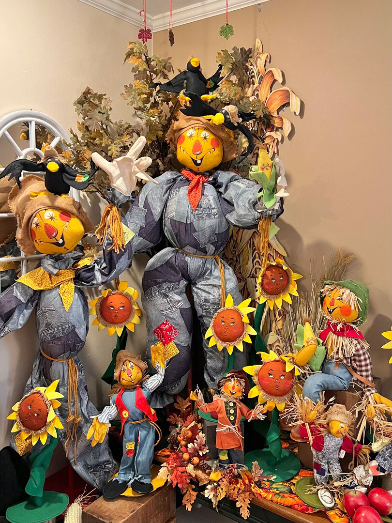 Halloween Photo Contest Winners 2022 Spooktacular Decor Annalee Dolls