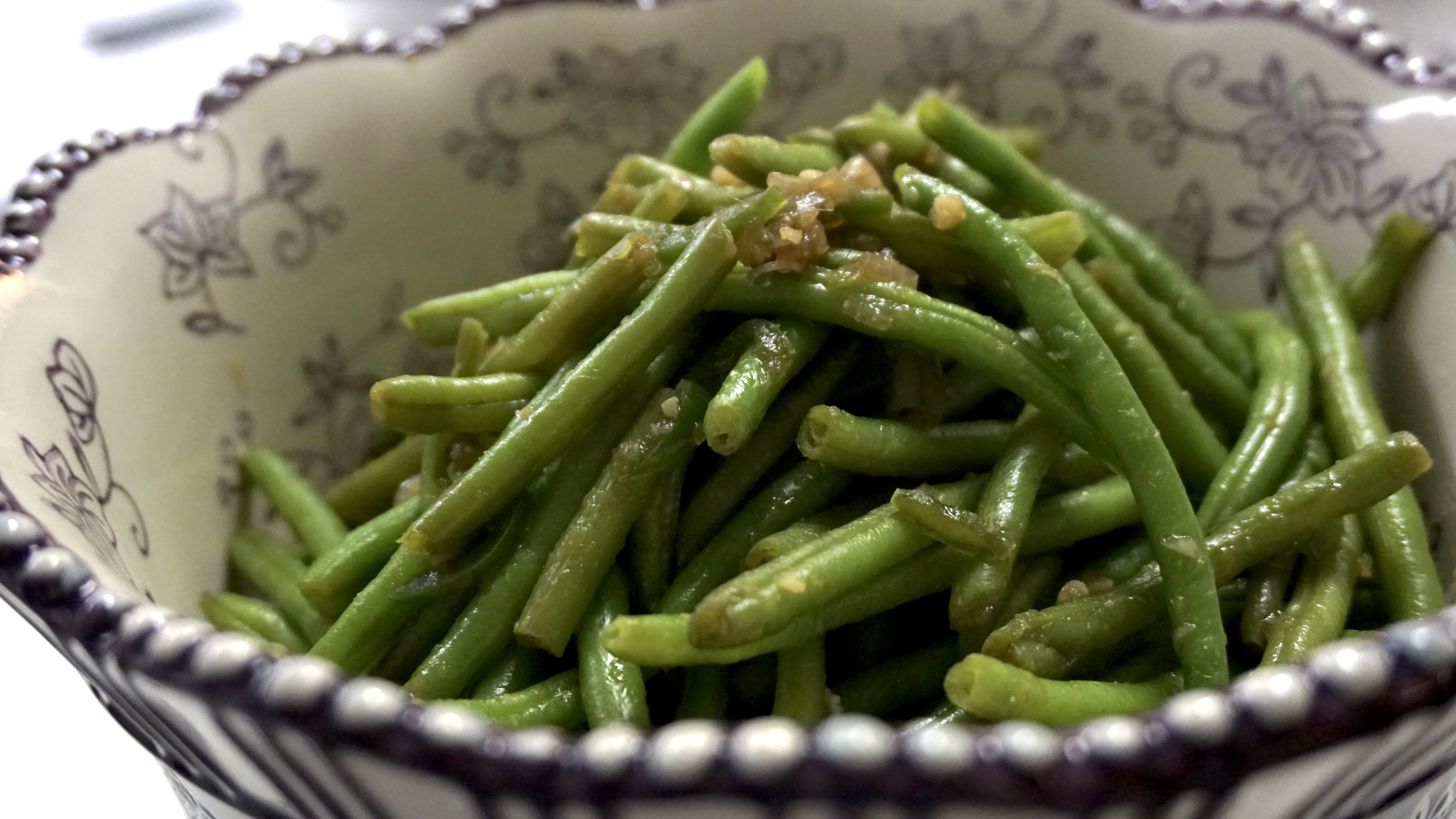 Spicy Green Beans with Shallots, Garlic, and Ginger Ann Arbor Vegan