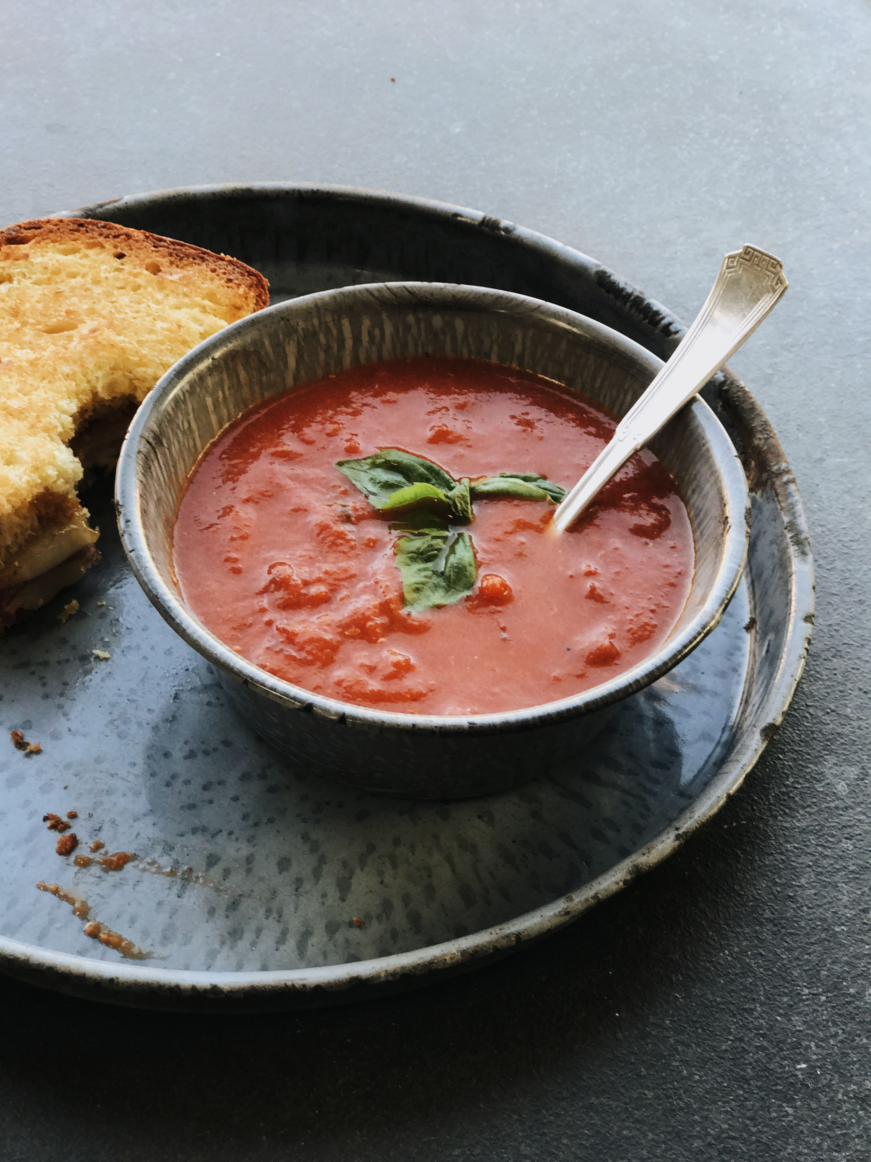 The Easiest 20Minute Creamy Tomato Basil Soup Recipe Anne Sage