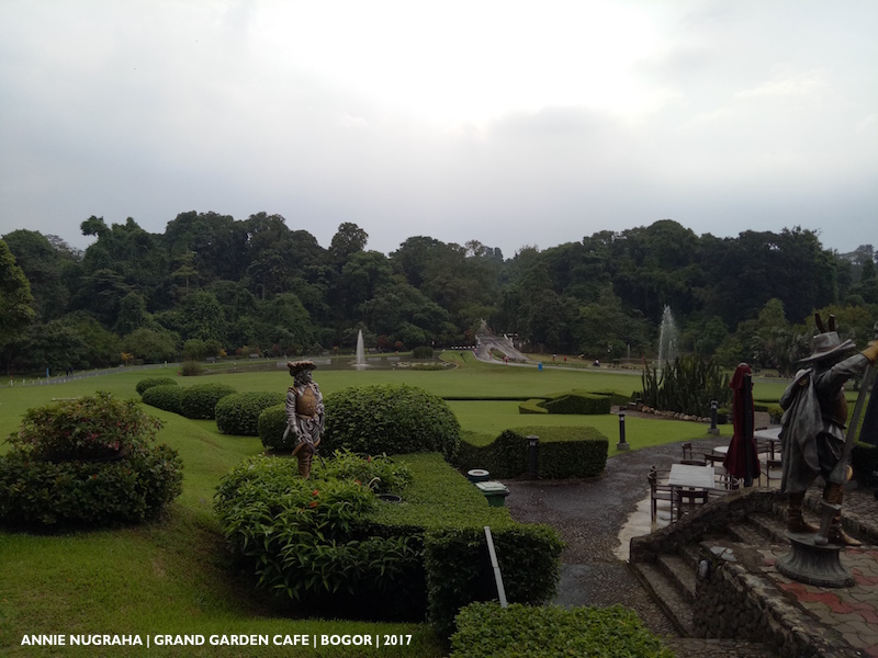 Bermain Dengan Lautan Hijau Di Grand Garden Resto & Cafe Kebun Raya Bogor - Annie Nugraha