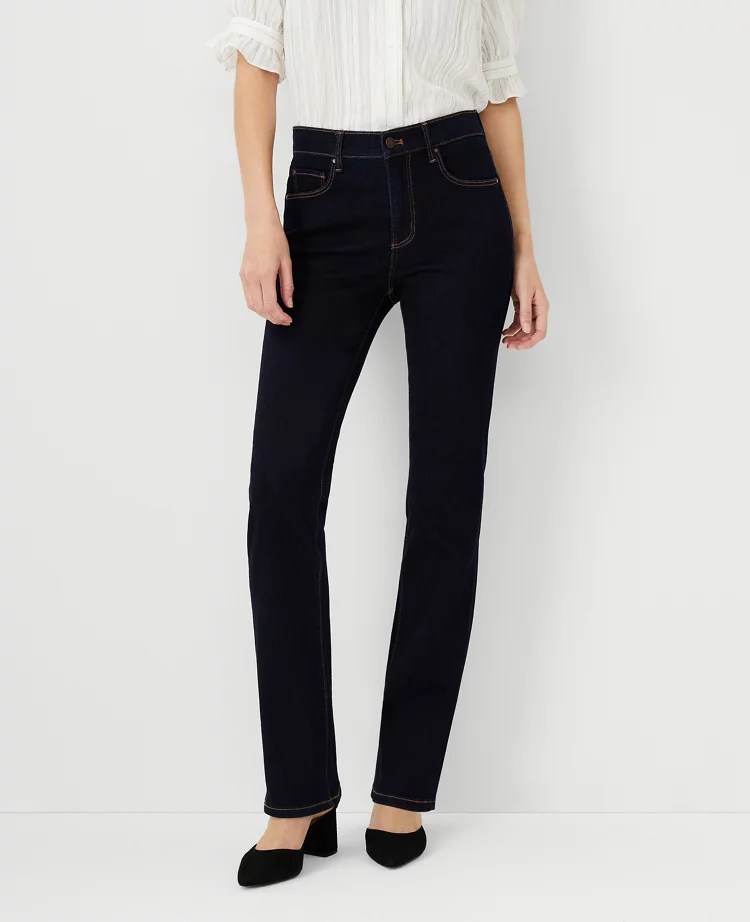 Sculpting Pocket Mid Rise Boot Cut Jeans in Classic Rinse Wash